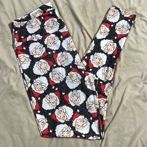 LuLaRoe Red/White Christmas Santa Print Tall & Curvy (TC) Leggings, like new